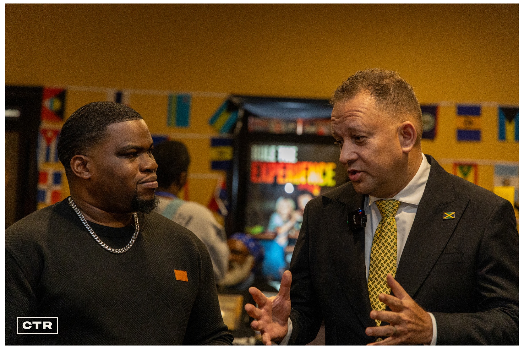 Caribbean night — conversation in the room